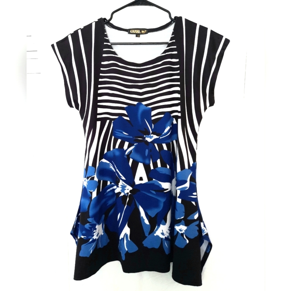 Gizel Women Bold Blue & Black Floral Print Stripe Sharkbite Hem Blouse Size M